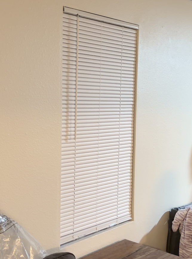 Blind Installation Service | Seattle Bothell Handyman – 24 Solve