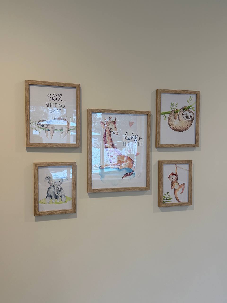 Picture & Mirror Hanging Service – Professional Wall Mounting in Seattle Area