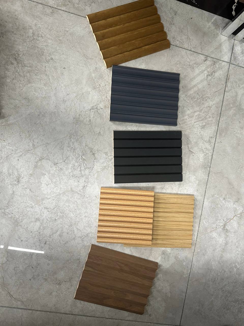 Premium flexible wood wall panels for accent walls, kitchen 
islands, cabinet doors & curved surfaces