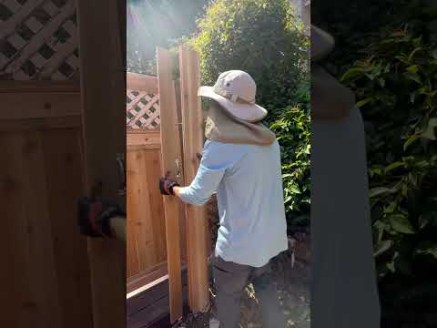 Fence Gate Build & Repair Service Custom Wood Gates in Bothell Seattle